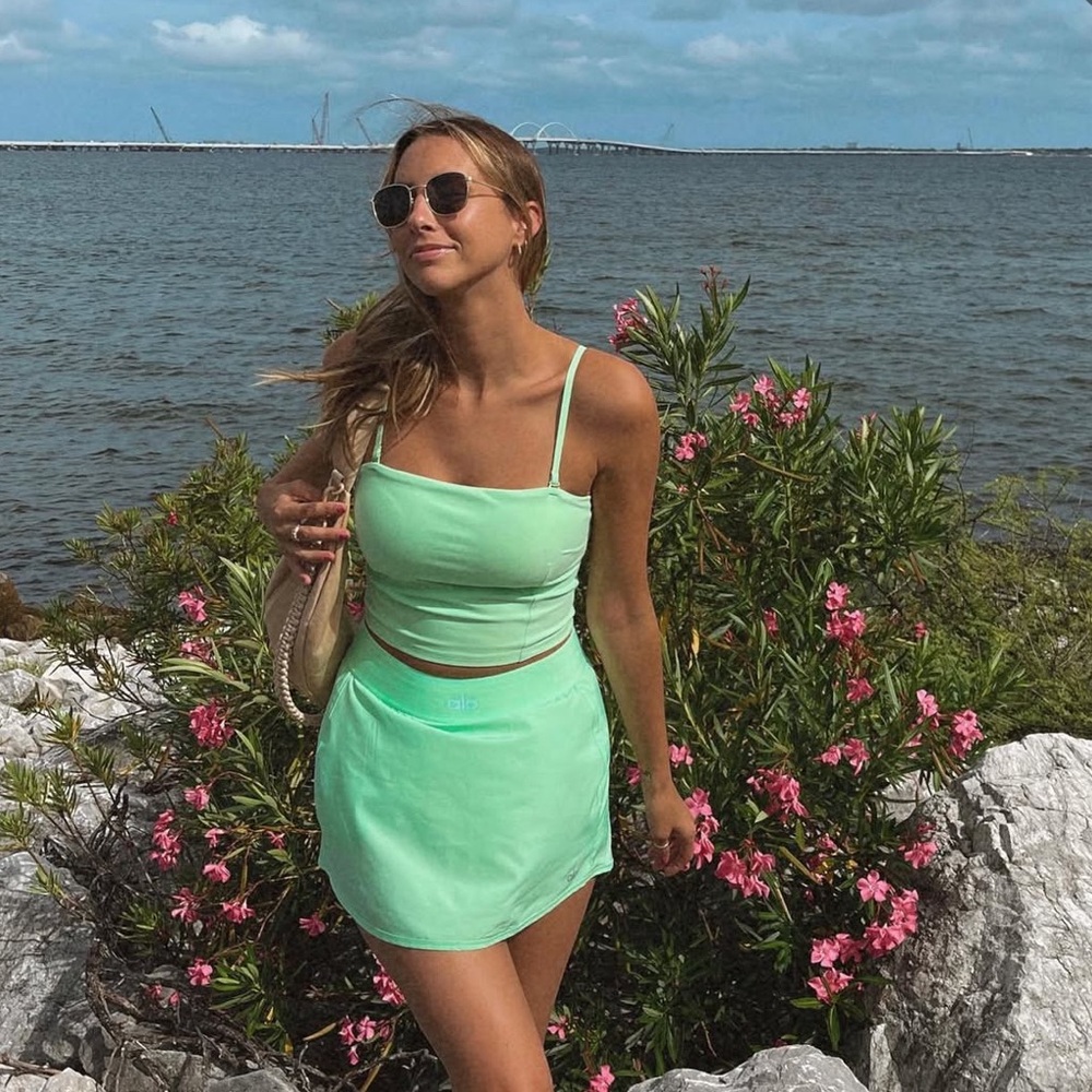 ALO Yoga Mint Green Crop Tank Top